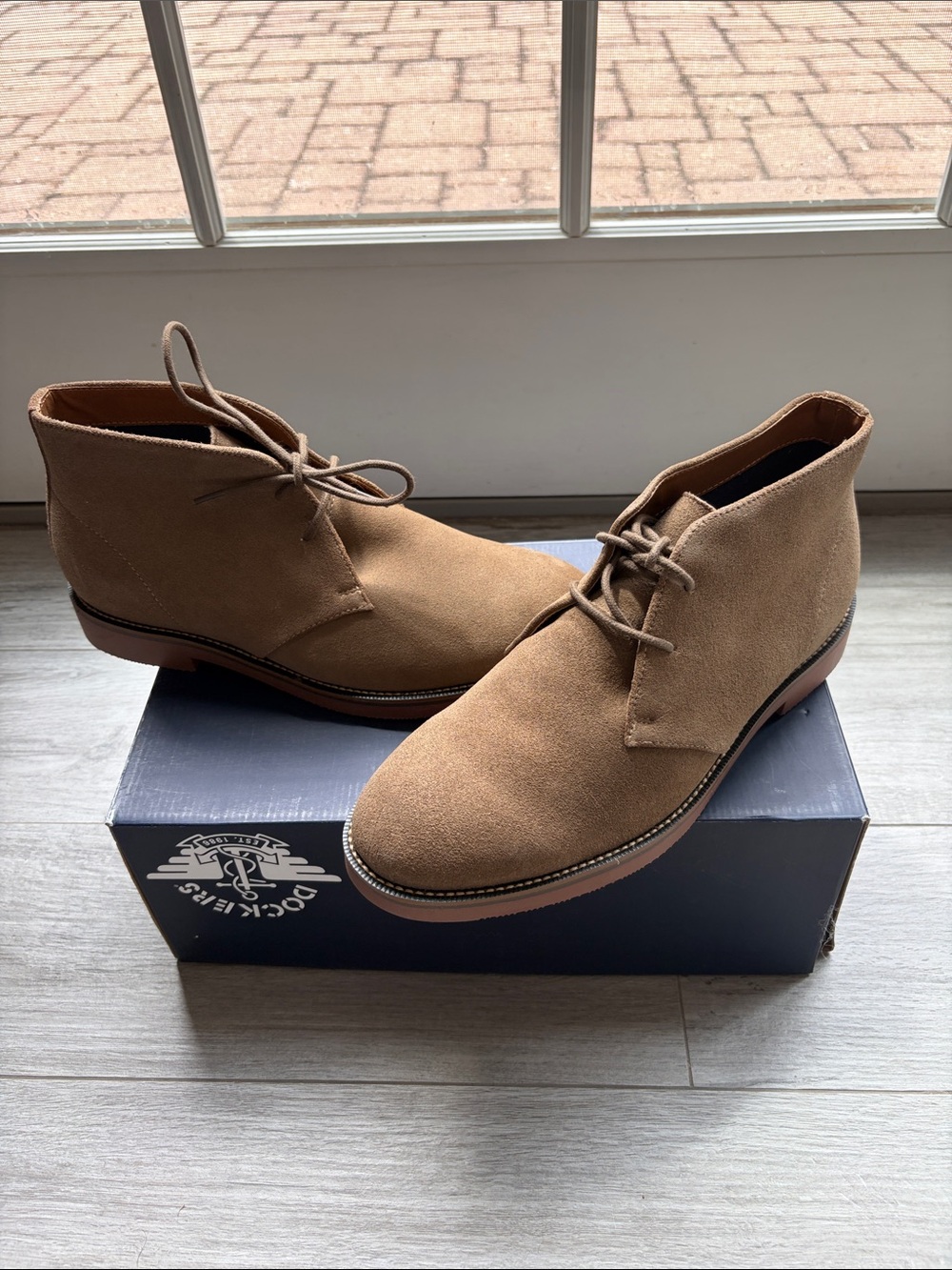Dockers men's nigel boots brand new in box no lid size 9.5